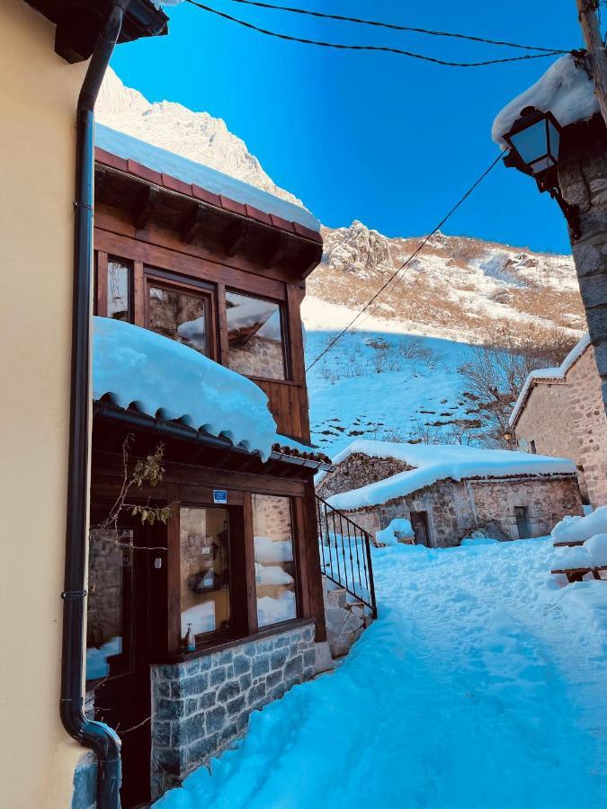 Albergue Villa De Bulnes Kültér fotó